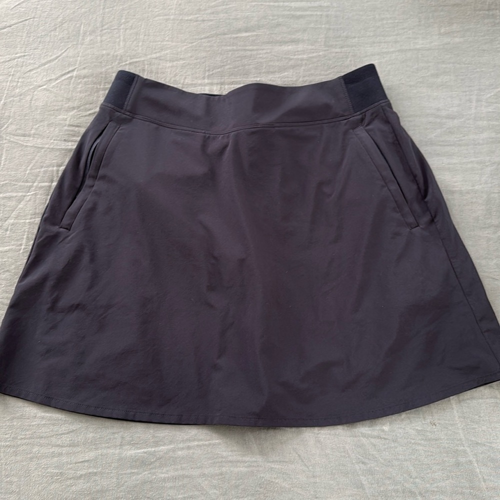 Athleta Brooklyn mid rise 16 skort Navy Size 6